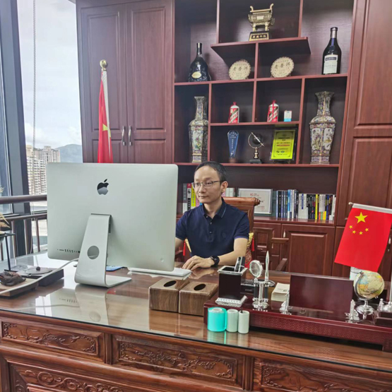 办公.jpg